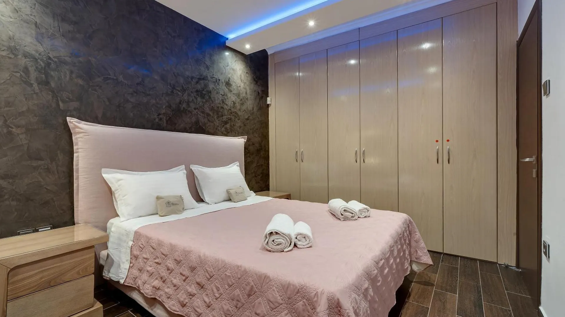 Aphrodites House Upon White Tower Thessaloníki